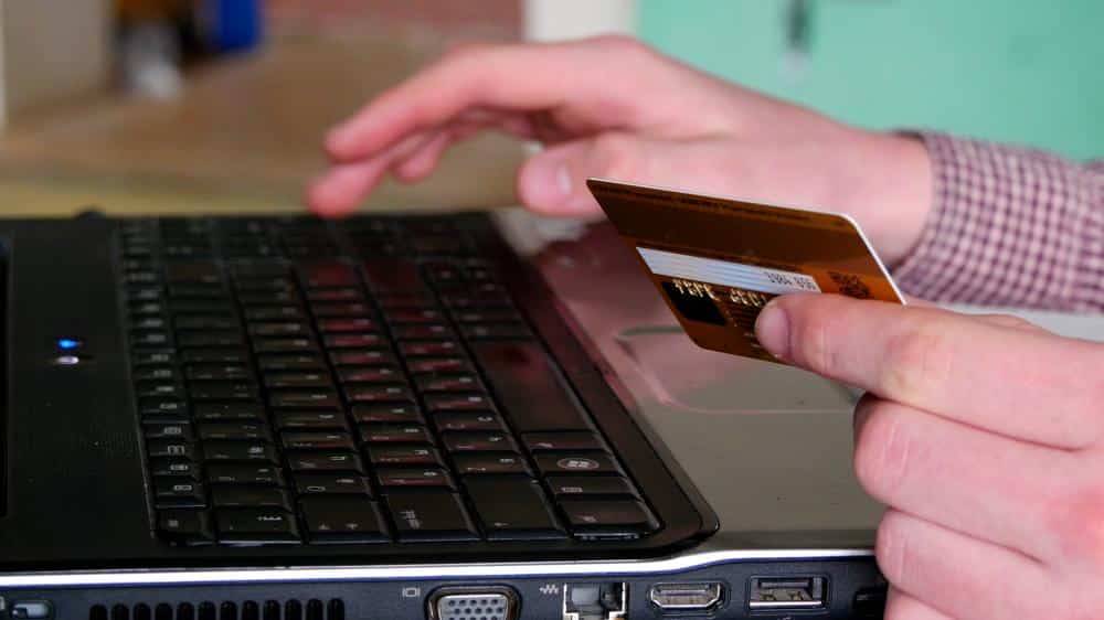 The Advantages of Using Merchant Accounts